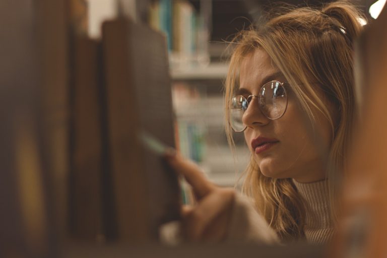 The Art of Crafting Compelling Ebooks: A Guide to Captivating Readers